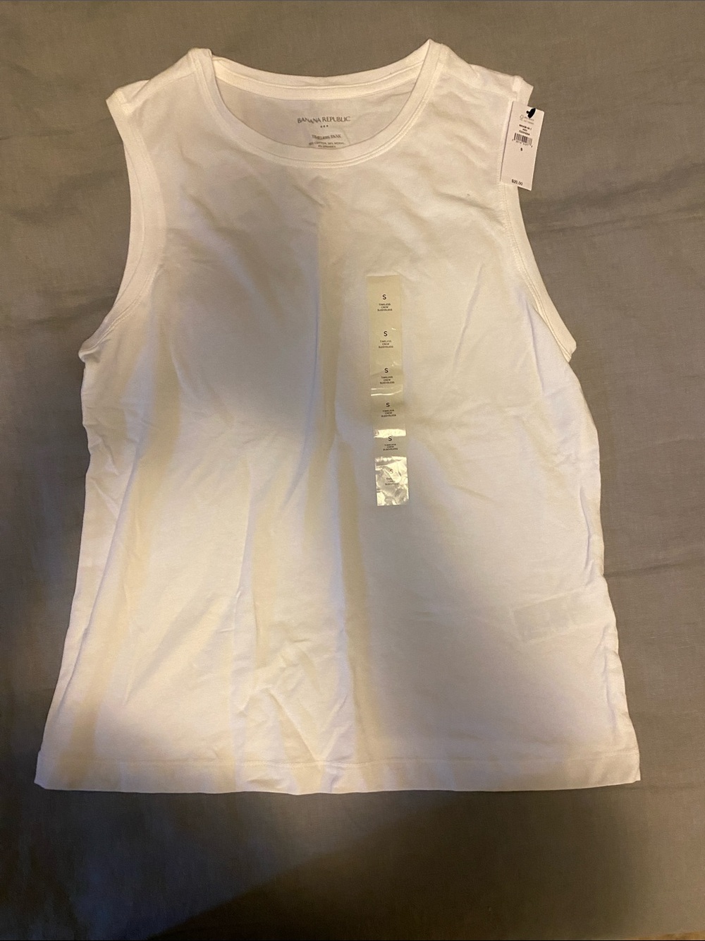 Banana Republic White Crewneck Sleeveless Tank